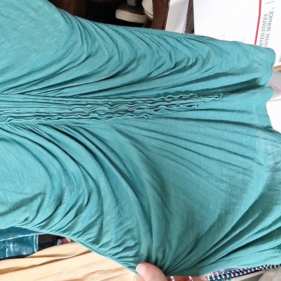 a.n.a BLUE ROUCHED V-NECK TOP SIZE SMALL - Picture 4 of 4